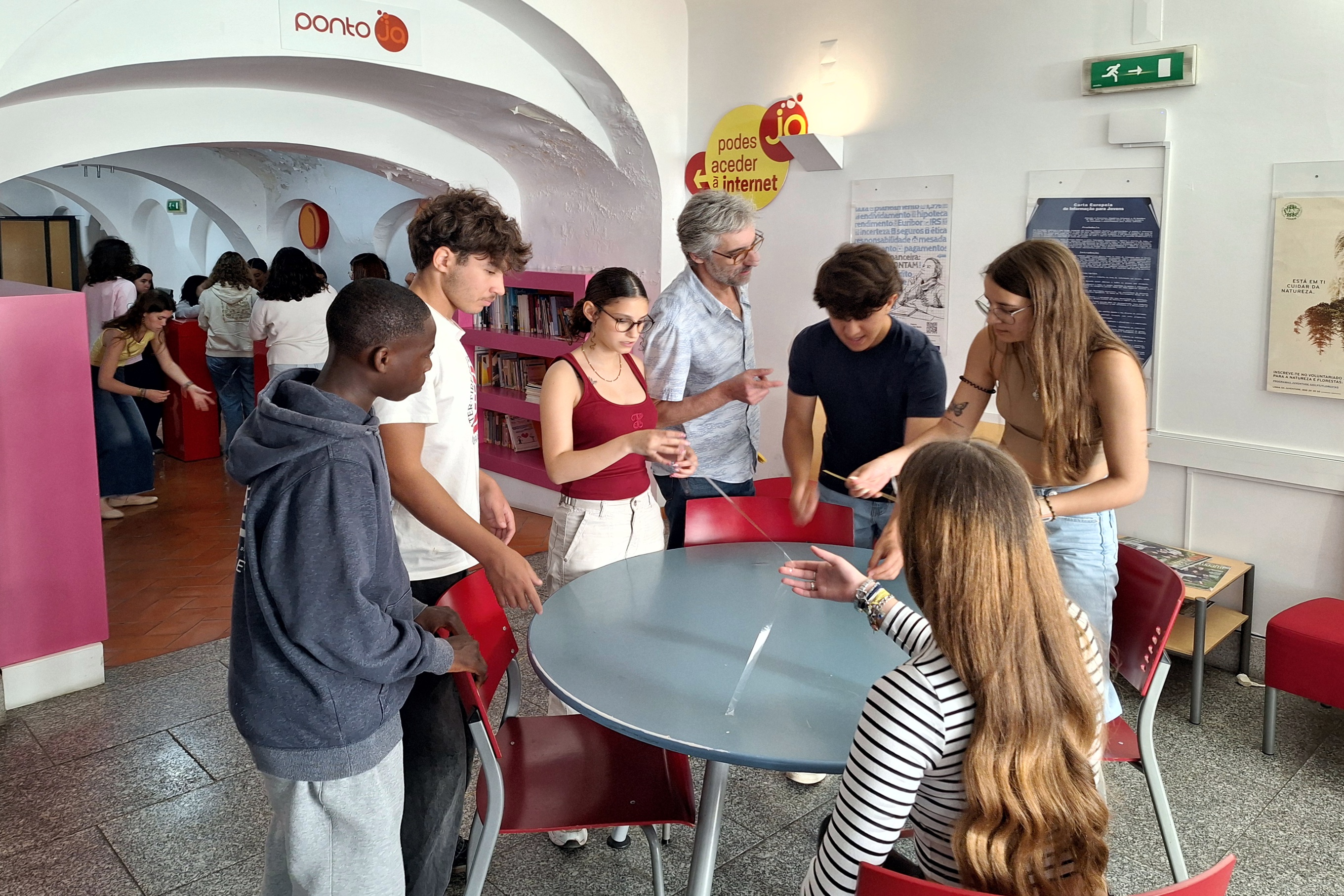 Dinâmica com jovens no IPDJ de Évora.
