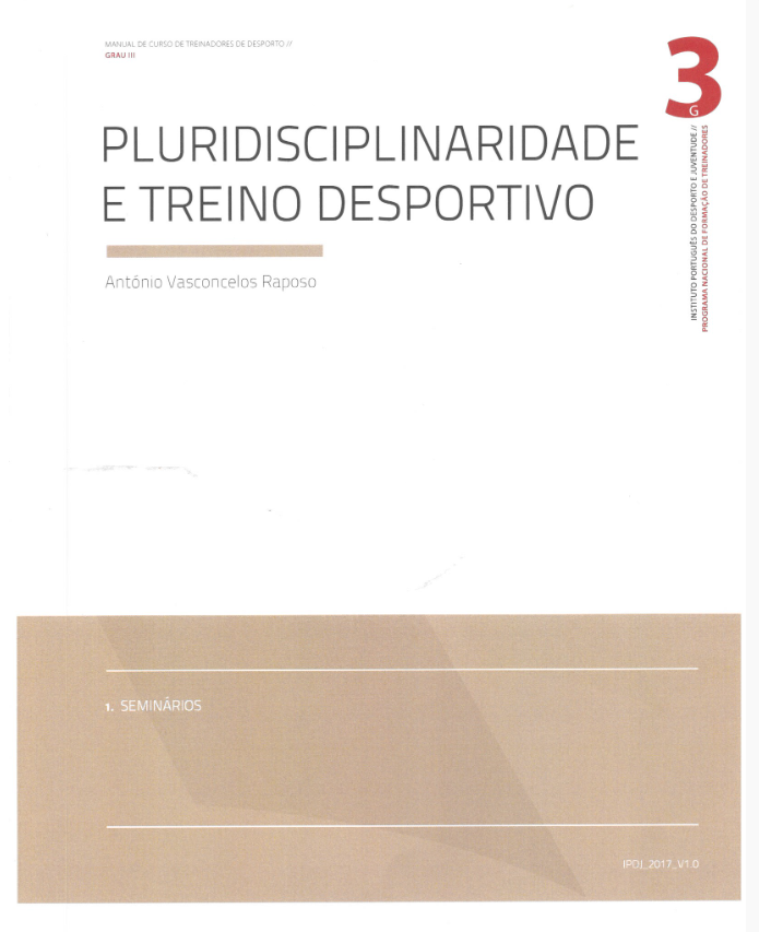 Lettering «Pluridisciplinaridade e treino desportivo» sob fundo branco e castanho