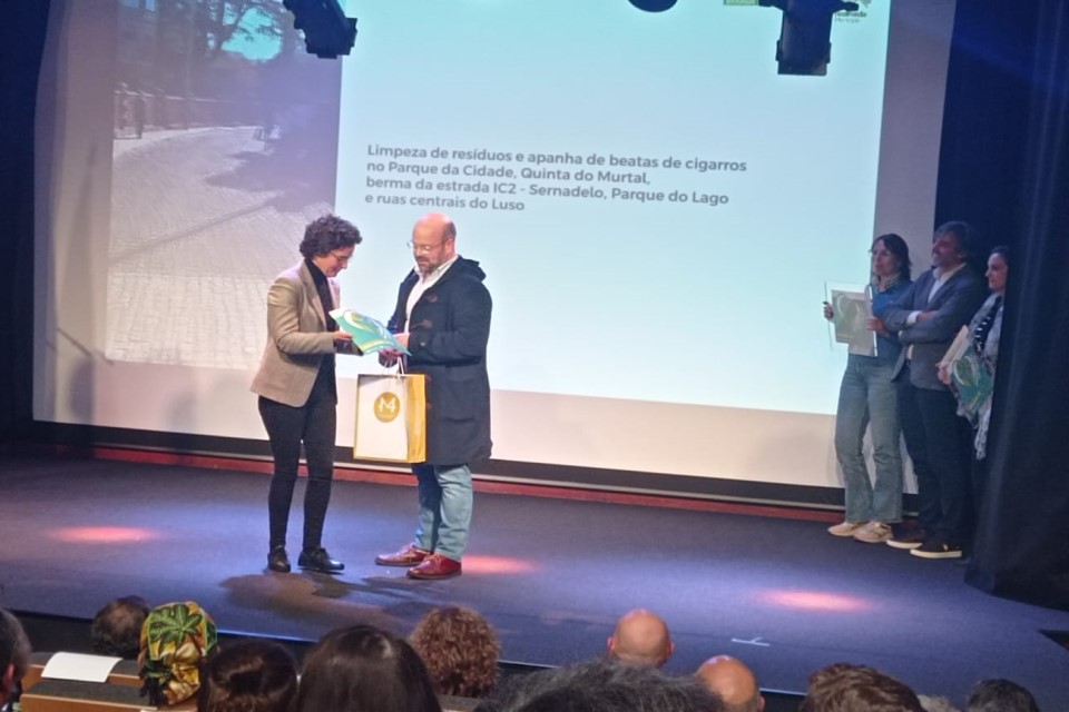 entrega de prémios, com diretora regional da DRC