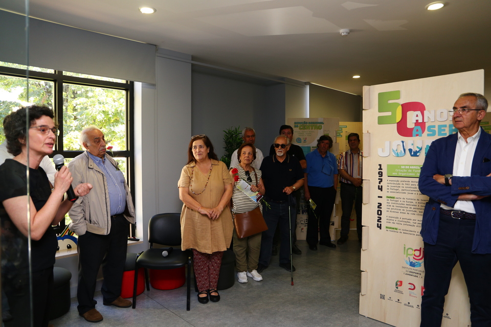 diretora regional do centro do IPDJ, Catarina Durão, a inaugurar a exposição