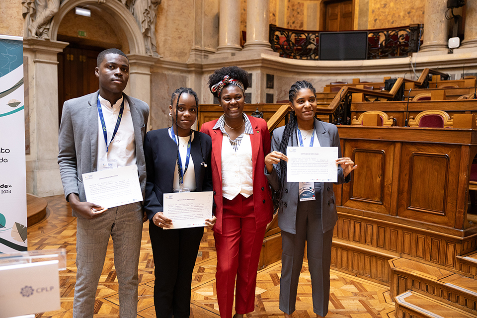 Comitiva no II Parlamento Juvenil da CPLP