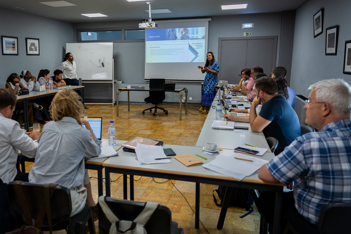 Grupo que participou na visita da missão do CoE - Juventude a Portugal