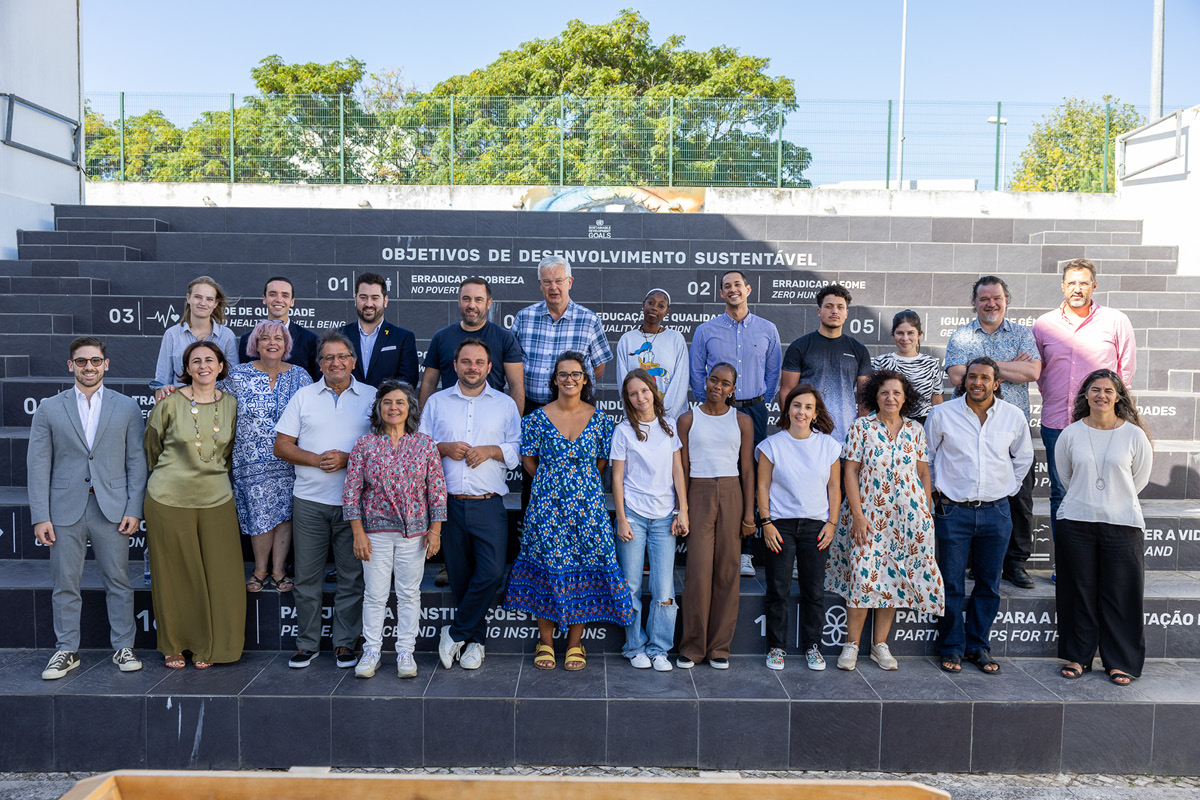 Grupo que participou na visita da missão do CoE - Juventude a Portugal