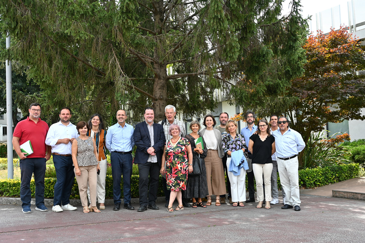 Grupo que participou na visita da missão do CoE - Juventude a Portugal