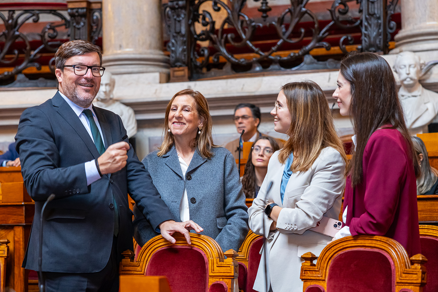 II parlamento Juvenil da CPLP - Presidente do Conselho Diretivo do  IPDJ Ricardo Gonçalves e vogal, Lídia Praça