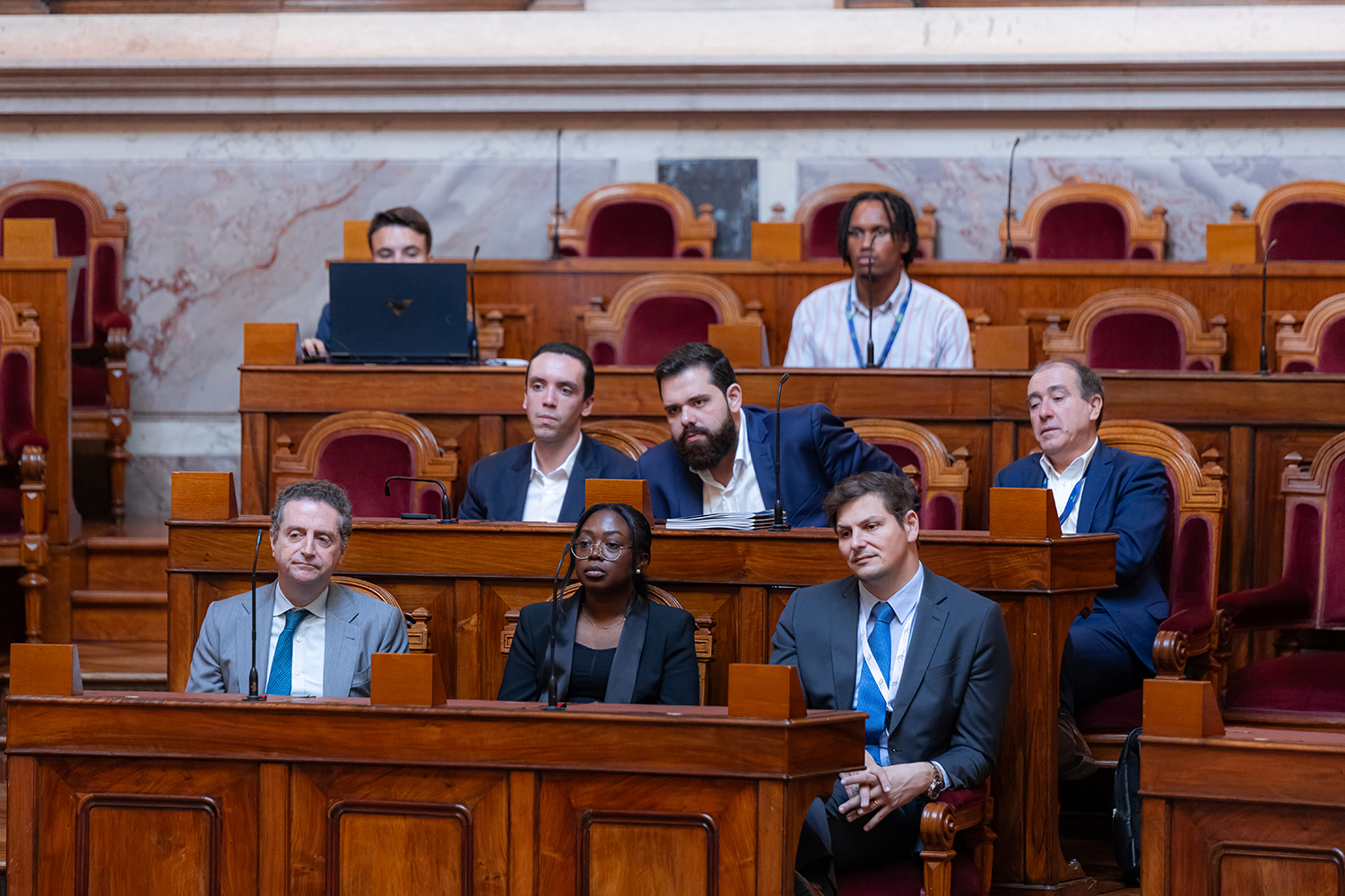 II parlamento Juvenil da CPLP - panorâmica na sala do senado da AR