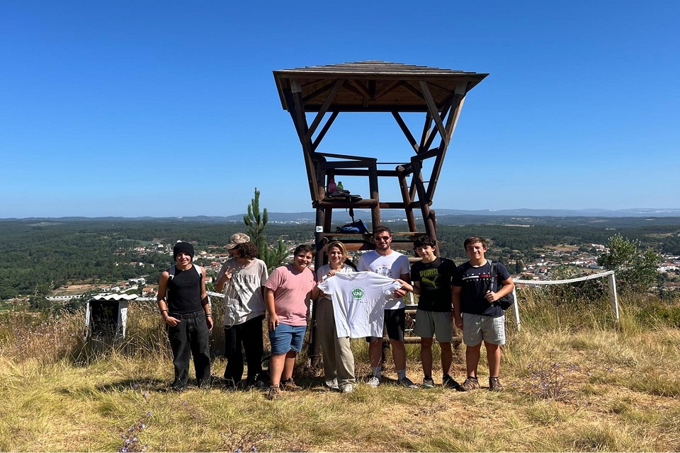 foto de jovens voluntários