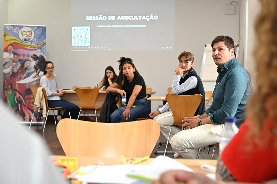 Espaços Jovens»: IPDJ escuta as juventudes no Alentejo e no Norte