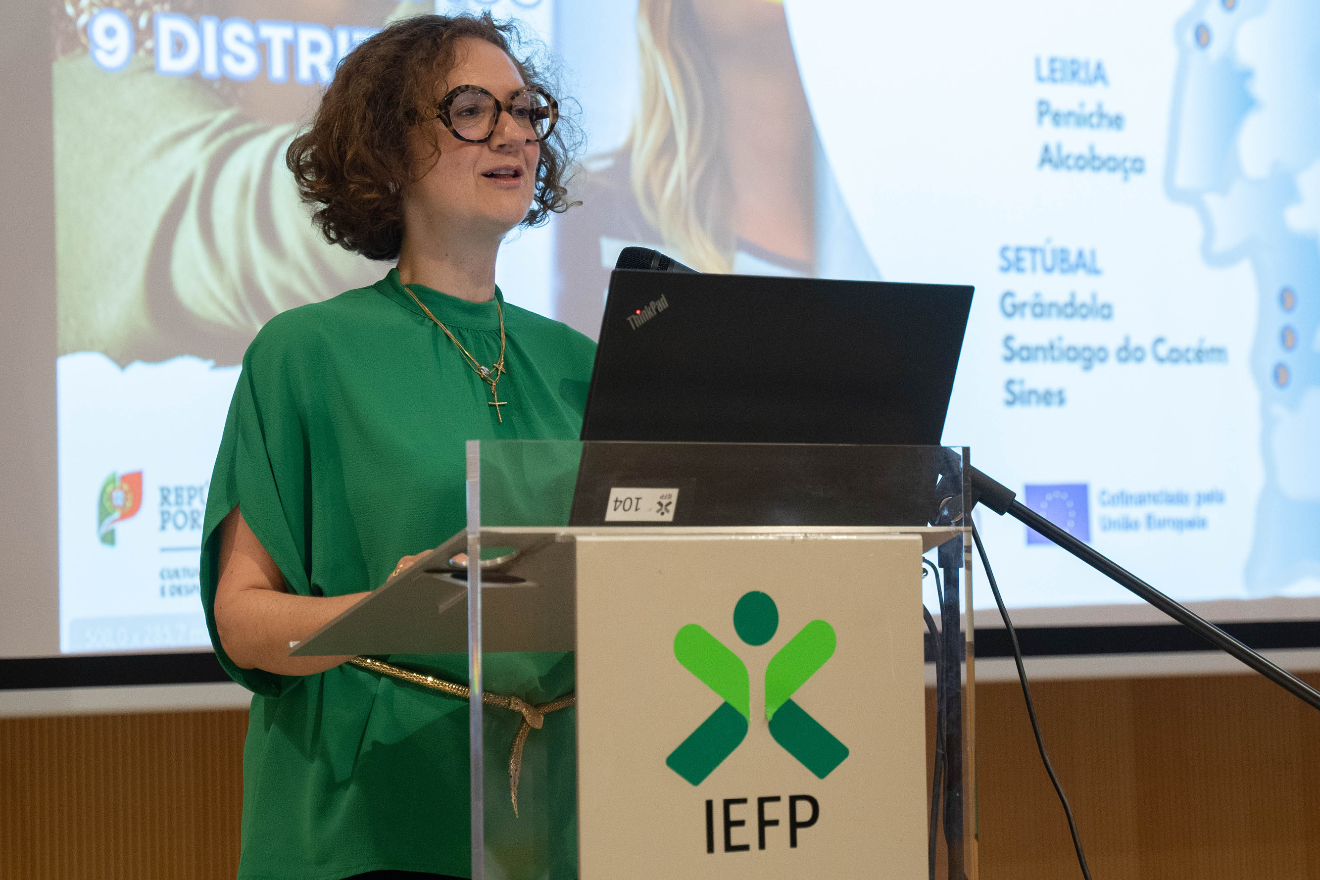 Assinatura dos protocolos dos 14 projetos da medida «Afirma-te Já» decorreu ontem em Coimbra