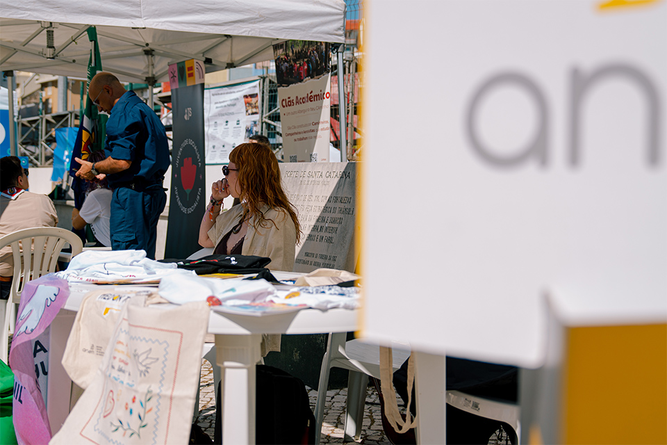 stands no dia internacional da juventude