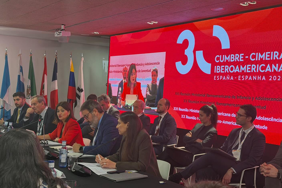 Painel de oradores da Reunião Interministerial da Ibero-America