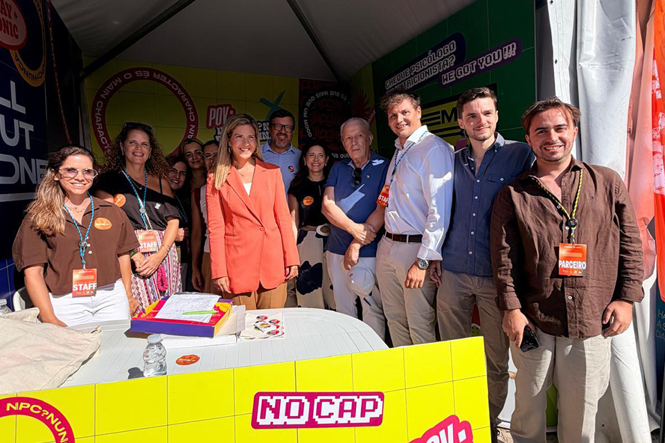 stand do IPDJ no dia internacional da juventude