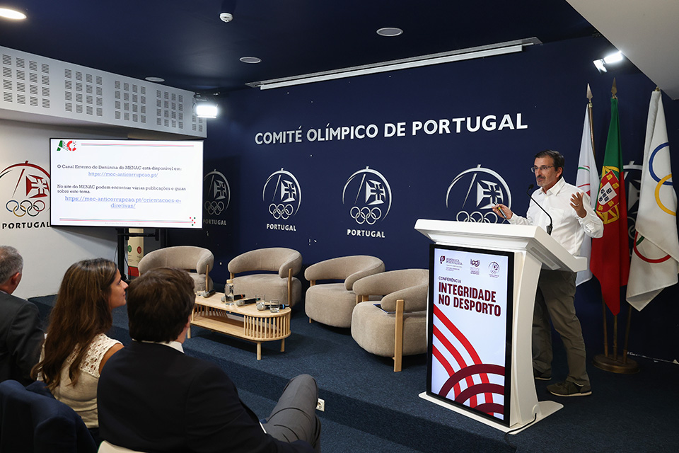 Luís de Carvalho do MENAC