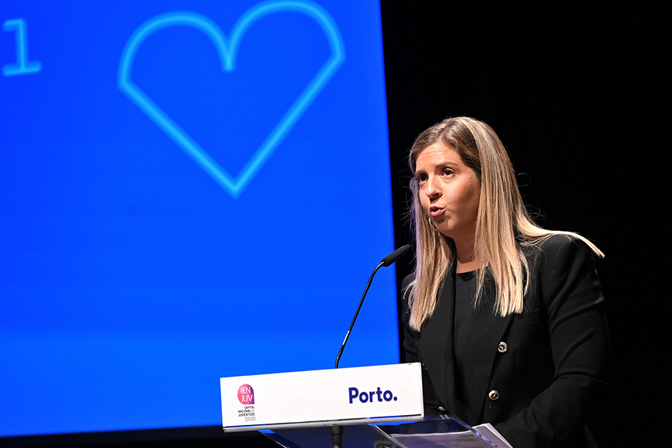 Ministra da Cultura, Juventude e Desporto, Margarida Balseiro Lopes