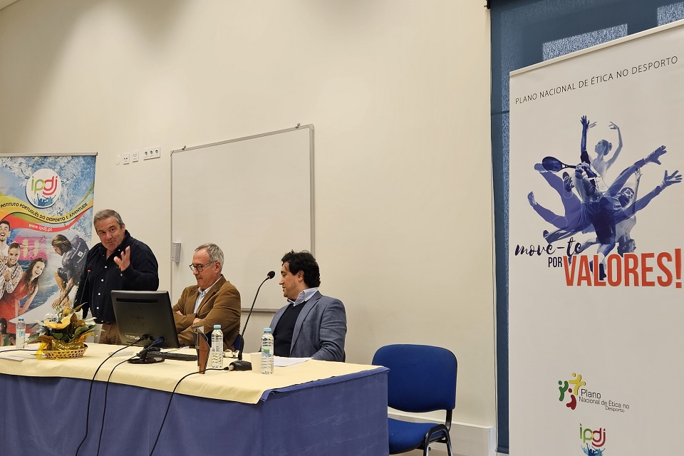 Intervenção do técnico do IPDJ, José Branco, durante a cerimónia dos Prémios Regionais de Lisboa e Vale do Tejo