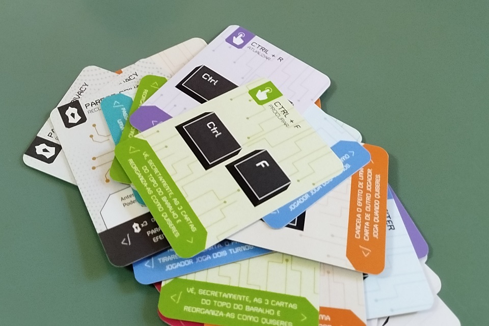 Verso das Cartas do Jogo Hack Attack