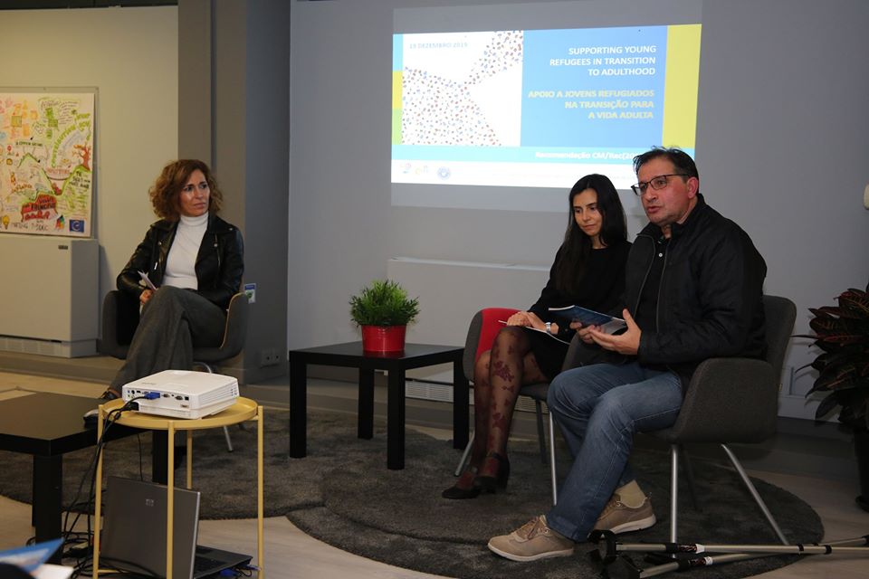 sílvia Vermelho, Jorge Orlando Queirós e Eduarda Marques na apresentação da tradução.