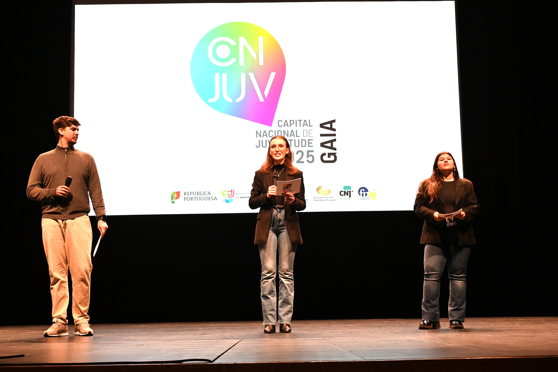 apresentadores da capital nacional da juventude