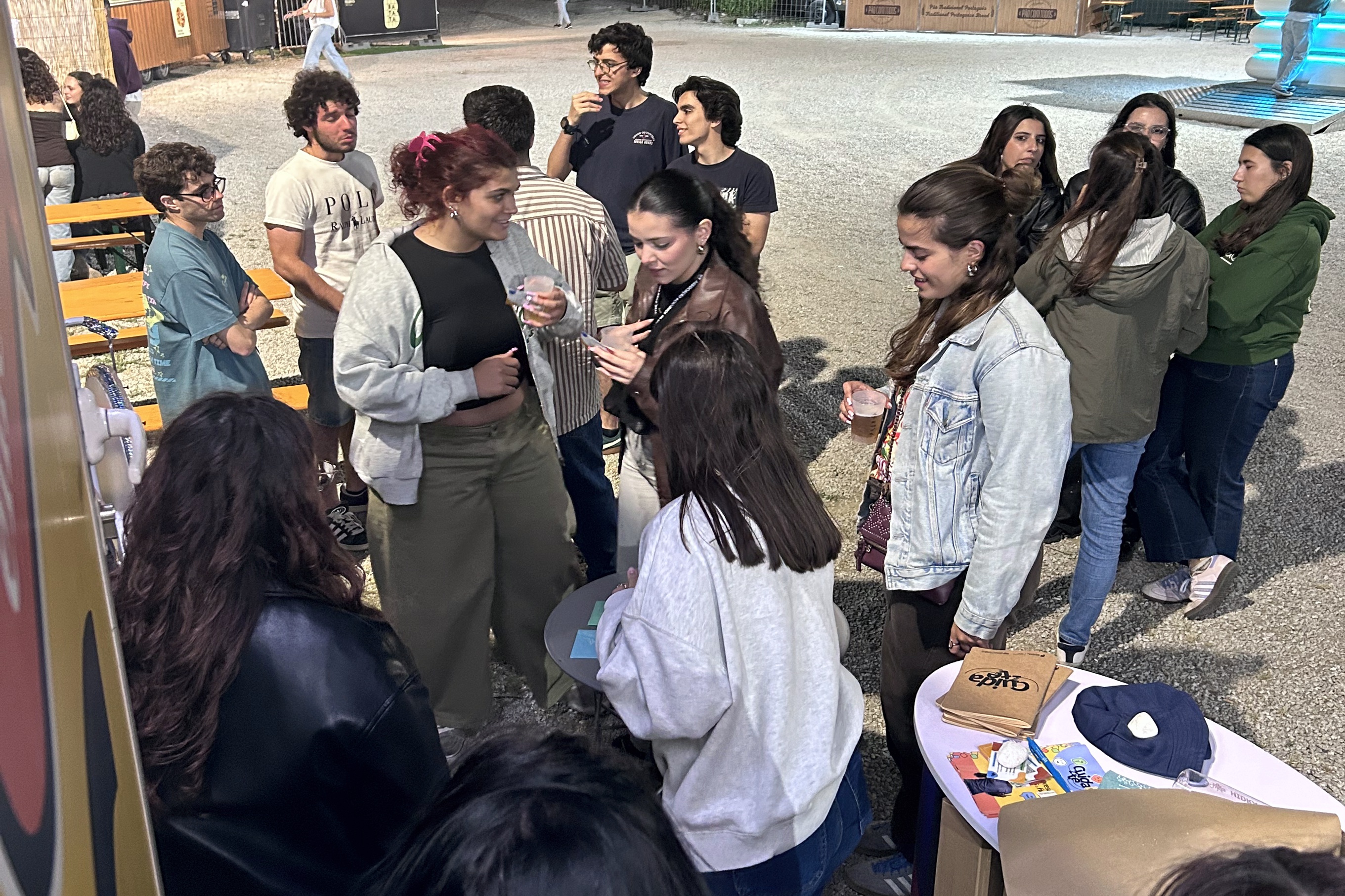 Jovens a participar nas atividades IPDJ, dinamizadas pelos profissionais de saúde do Programa Cuida-te.