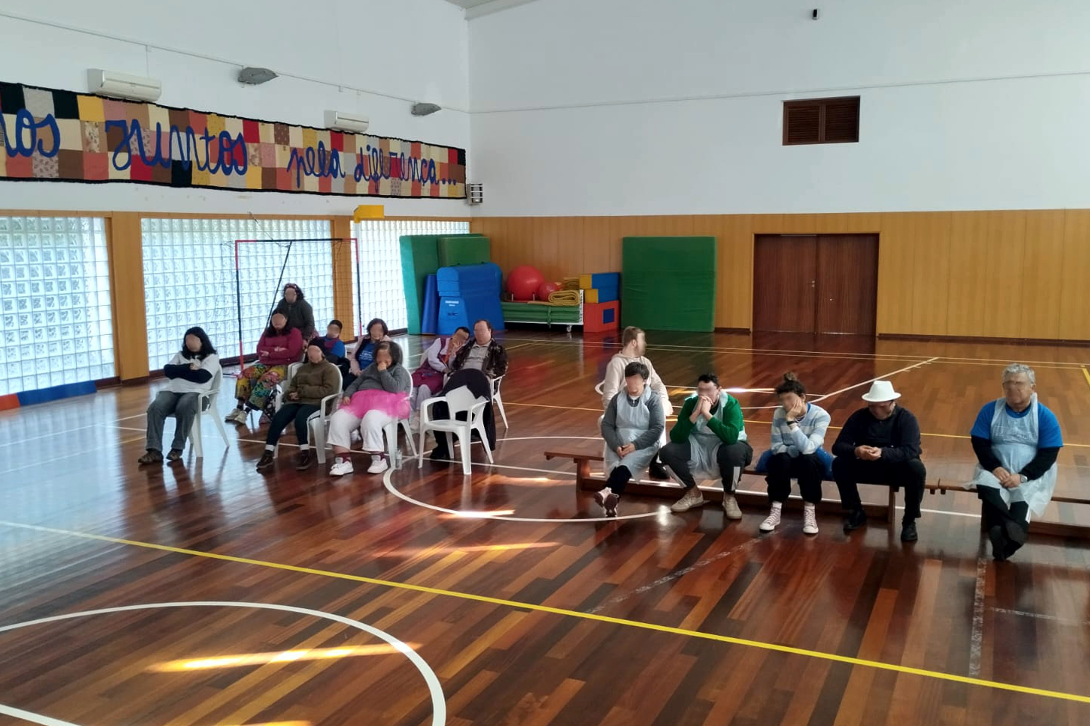 Participantes em atividade.
