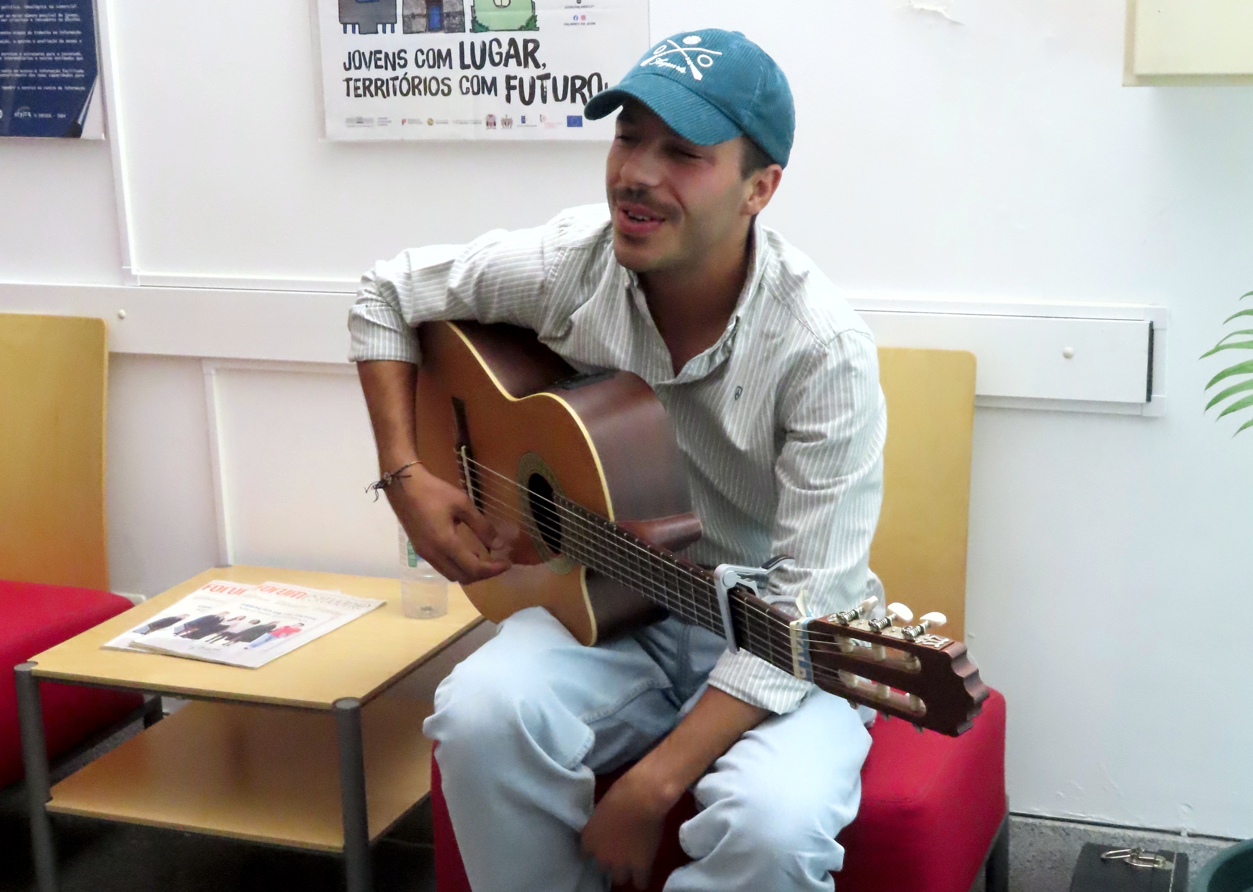 Jovem músico, Guilherme Brandão, no intervalo da sessão.